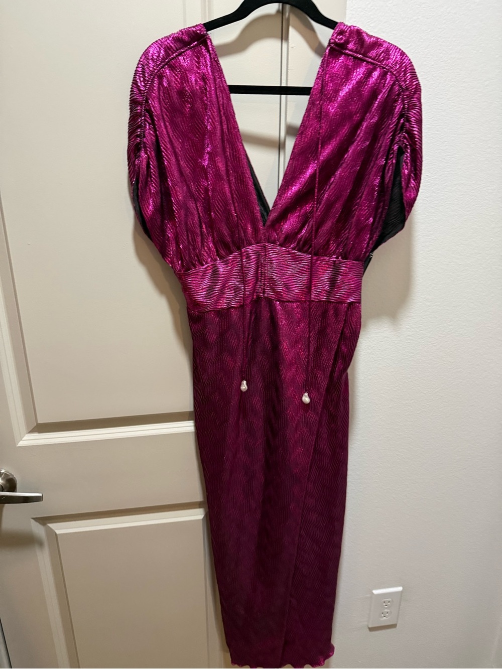 SAYLOR Deep Fuchsia V-Neck Midi Dress